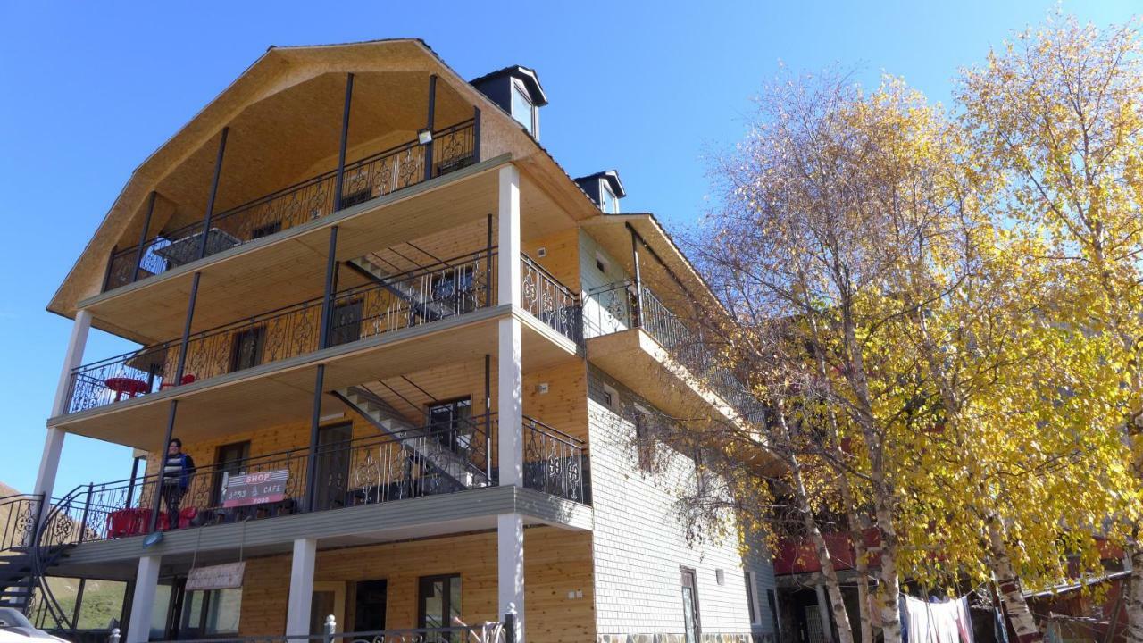 Ushguli Panorama Guest House Exterior foto